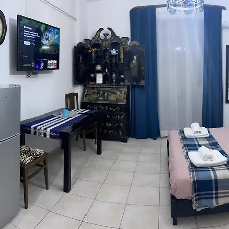 Retire Flat In The Heart Of *